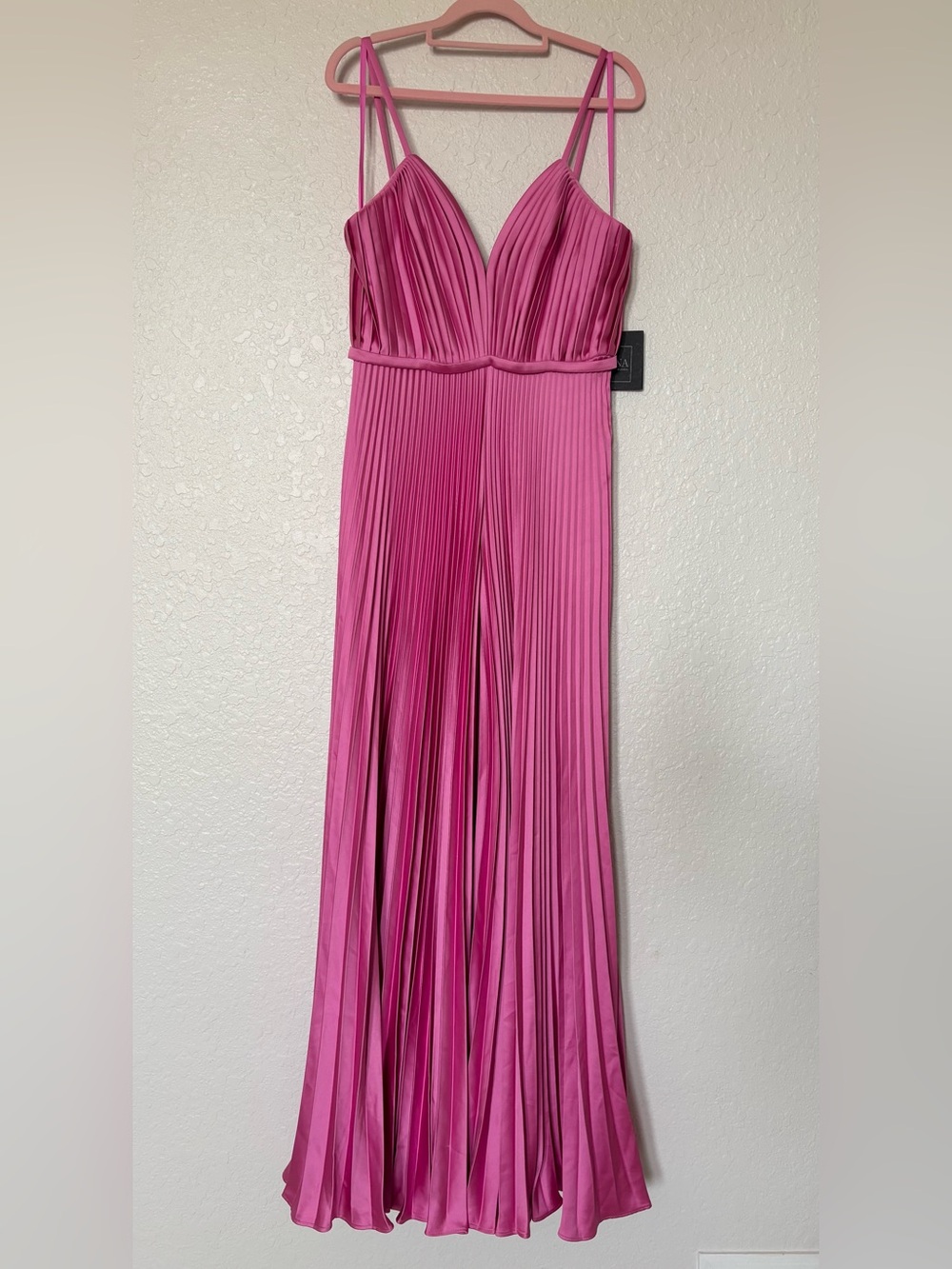 Mac Duggal Pleated Plunge Neck Wide Leg Jumpsuit - Picture 6 of 16